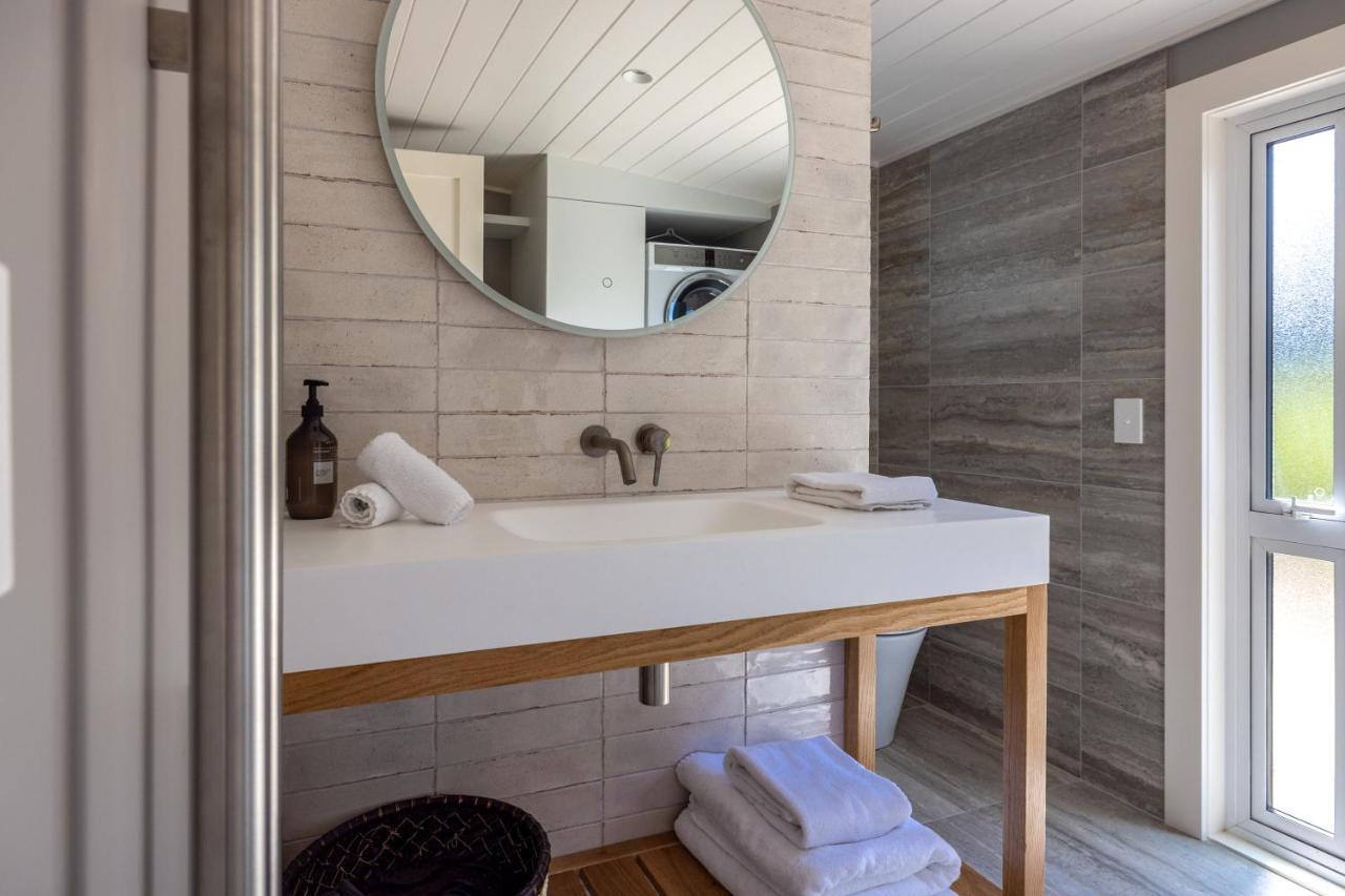 Smiths Cottage - Stay Waiheke Oneroa Exterior photo