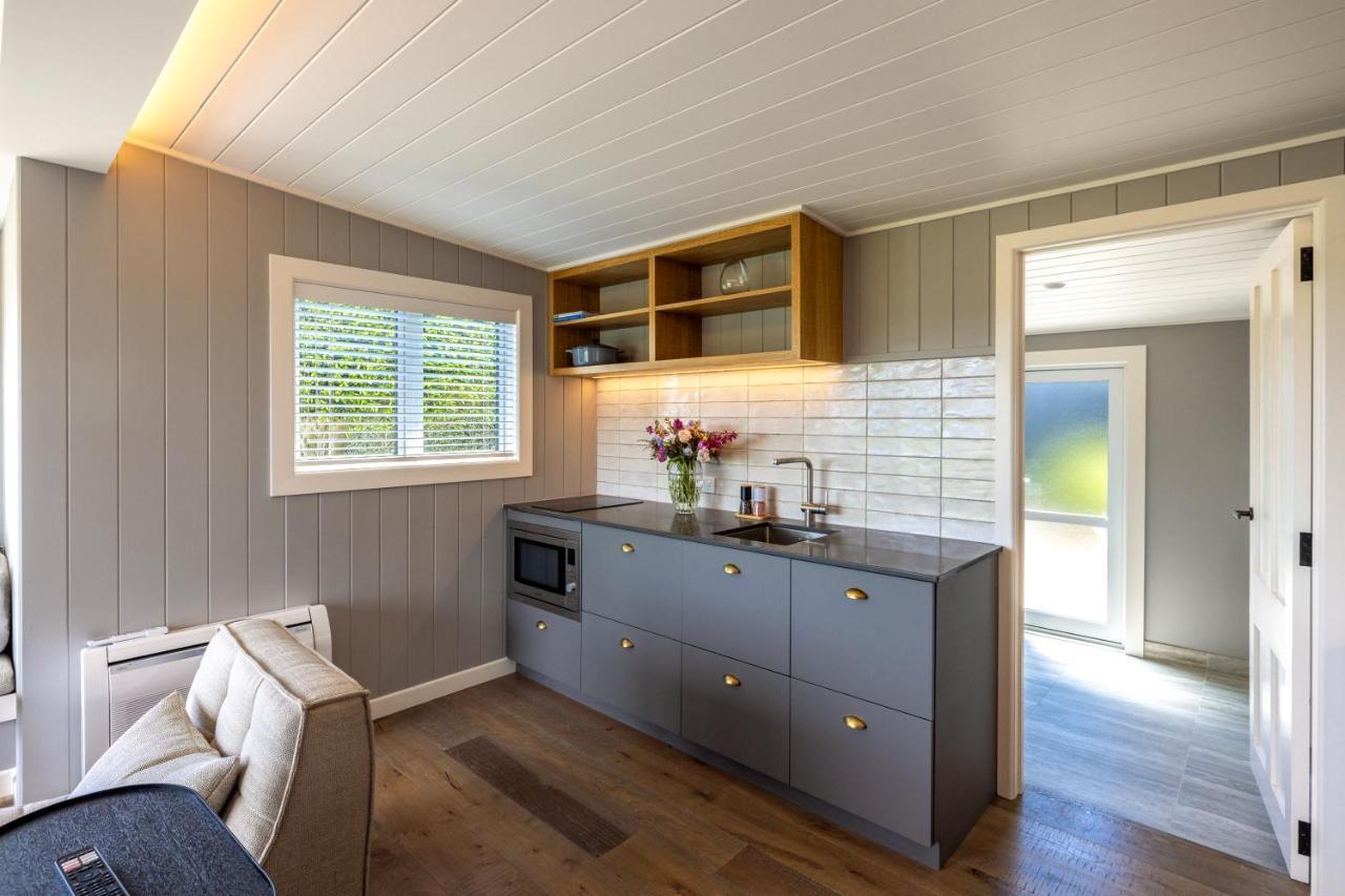 Smiths Cottage - Stay Waiheke Oneroa Exterior photo